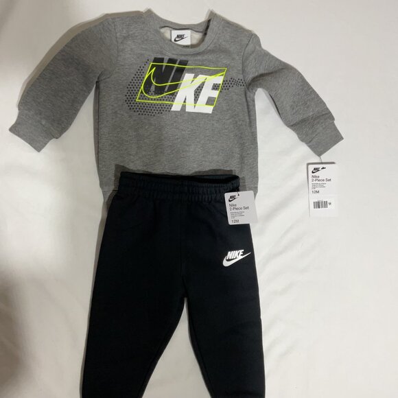 Nike Baby 2-Piece Set Gray & Black Sweatshirt & Pants Size 12M - Picture 1 of 4